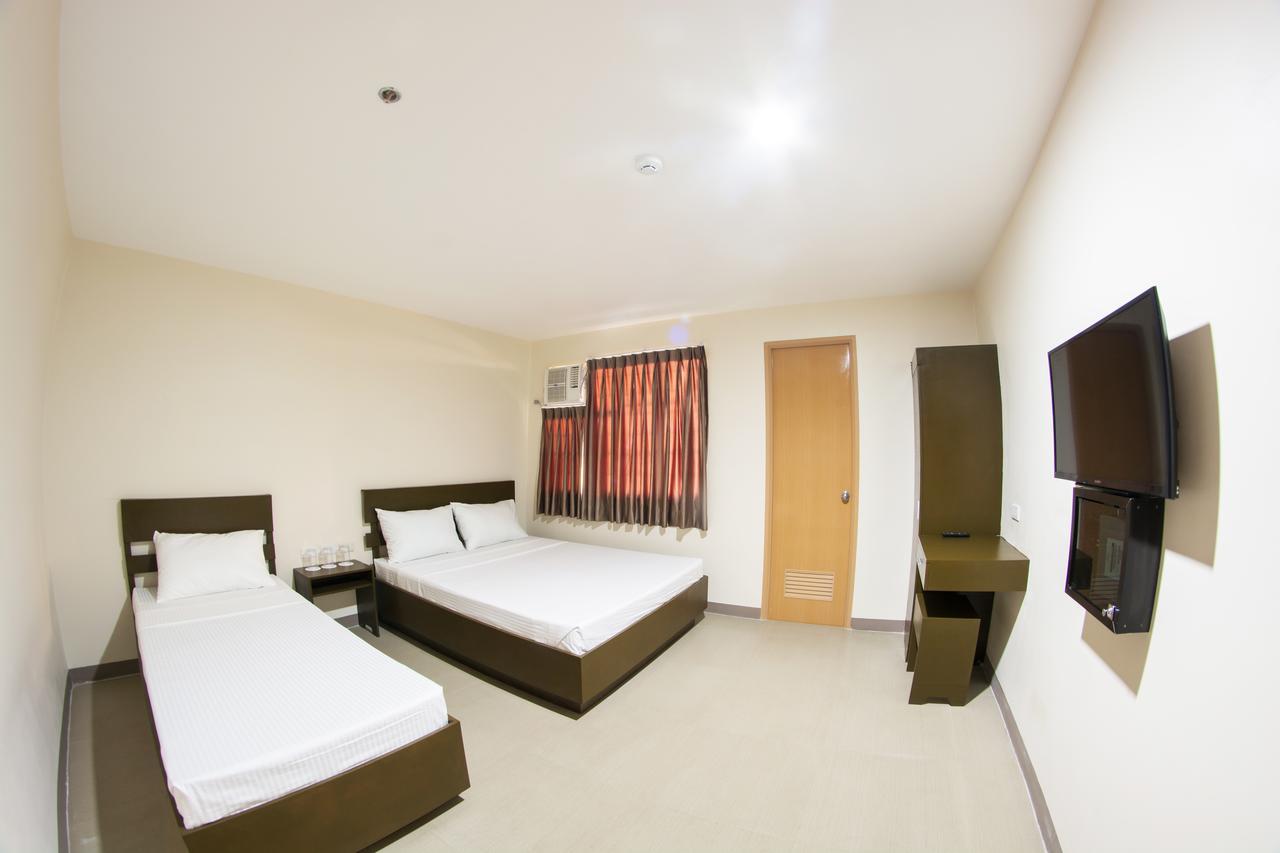 Emerald Suites Cdo Кагаян де Оро Стая снимка